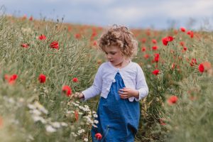 Surrey guildford outdoor photoshoot poppy fields