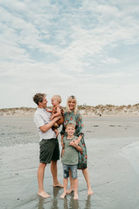 west wittering beach photoshoot with a fun family